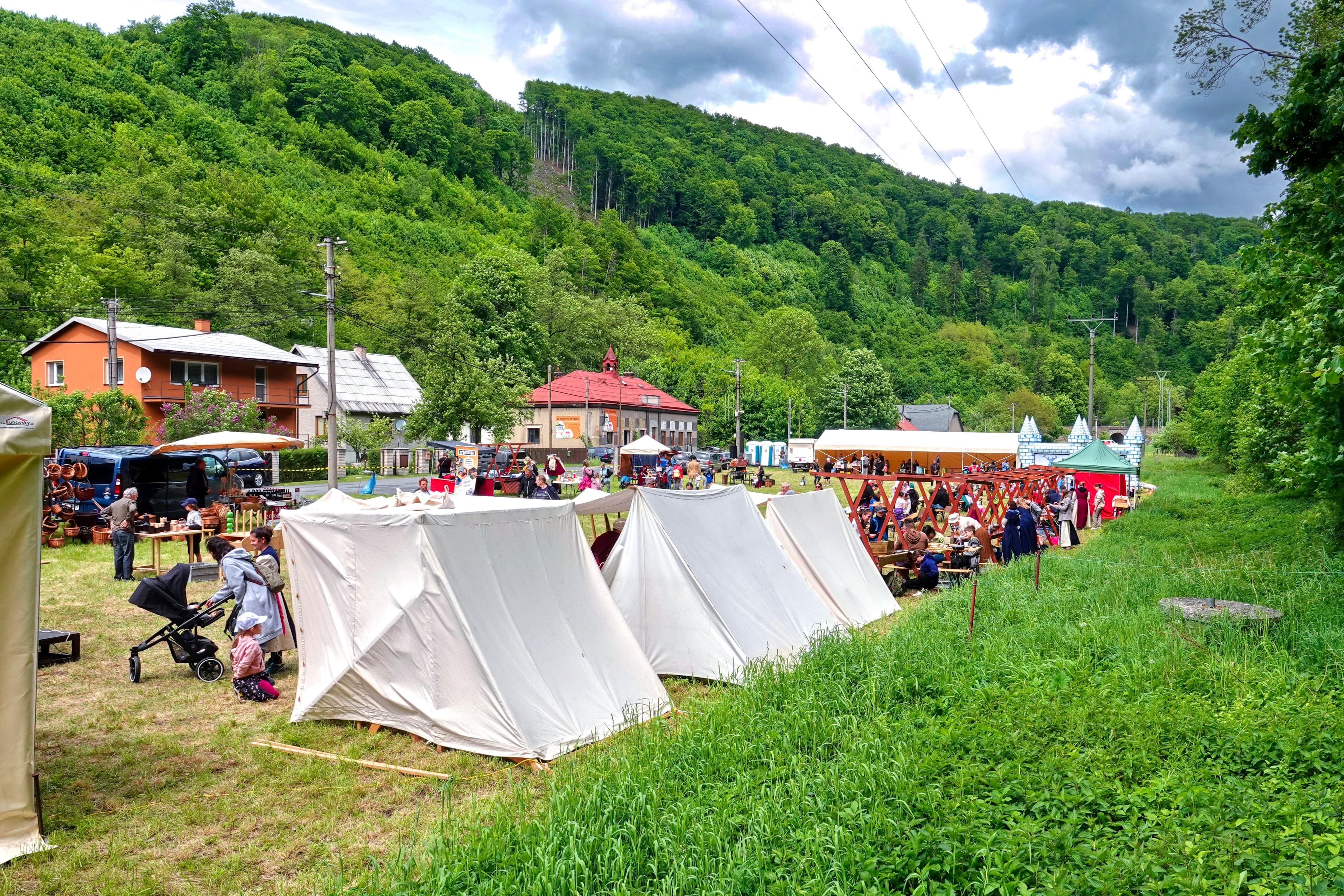 Řemesla pod hradem Hluboký 2026